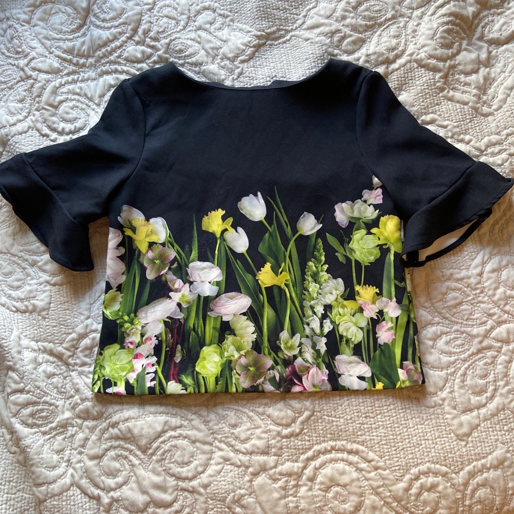 Floral print blouse
